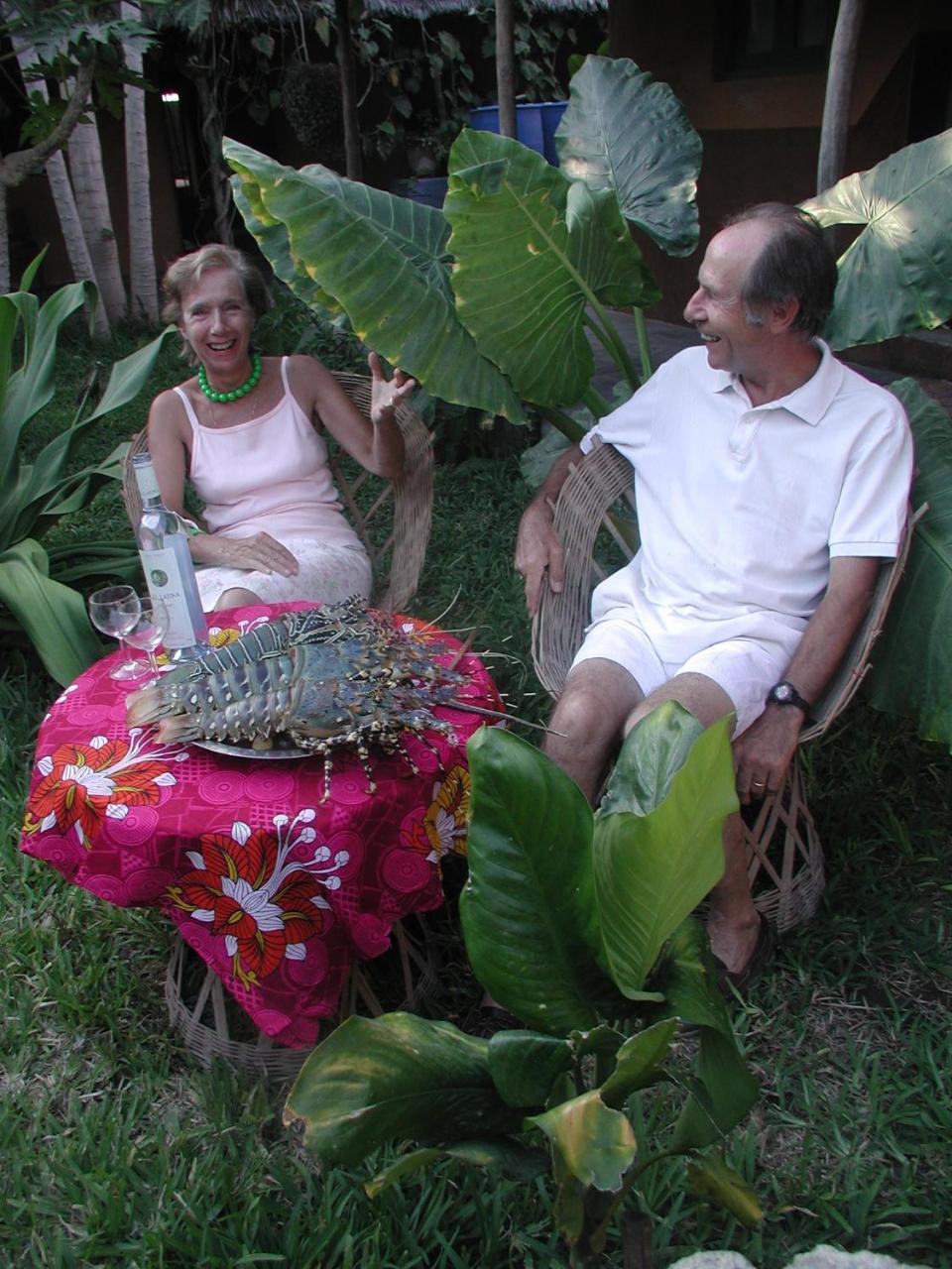 Patio Dos Quintalinhos - Casa Di Gabriele Bed and Breakfast Ilha de Mocambique Exteriör bild